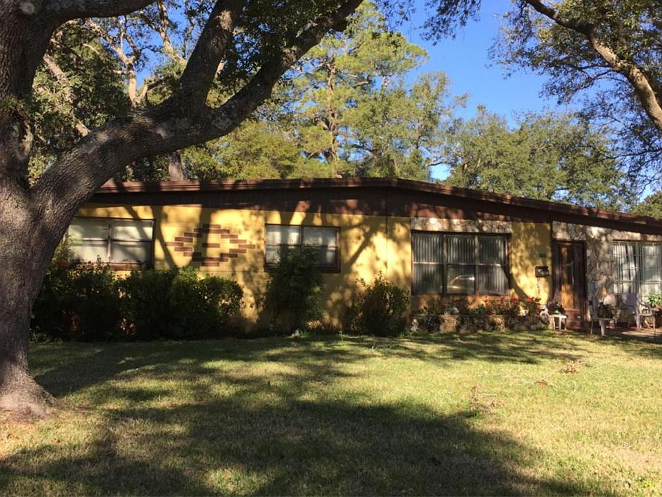 1st image of 350 Gardner Dr