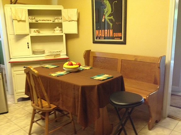 Kitchen-Breakfast area