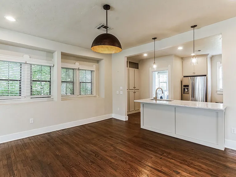 1817 NW 14th St — Photo 5