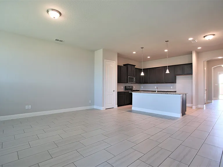 219 Lexington Ave — Photo 8