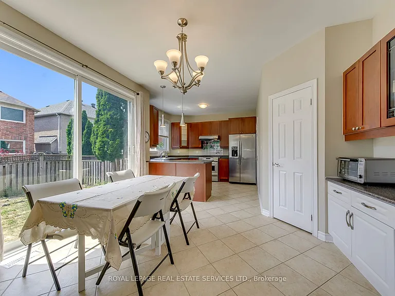 9 Barnstone Dr — Photo 14
