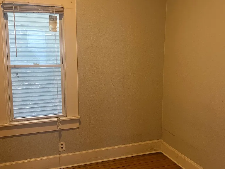 816 E Clarke St #1 — Photo 2