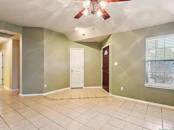 4th image of 2211 ENCINO LK