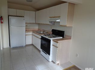 16435 Odonnell Rd, Jamaica, NY 11433