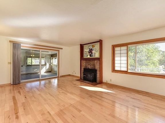 4th image of 6225 Hermosa St