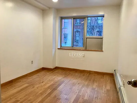 Rented by NY Living Solutions | media 21