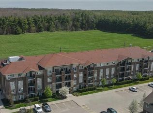 45 Kingsbury Sq #402, Guelph, ON N1L0L2