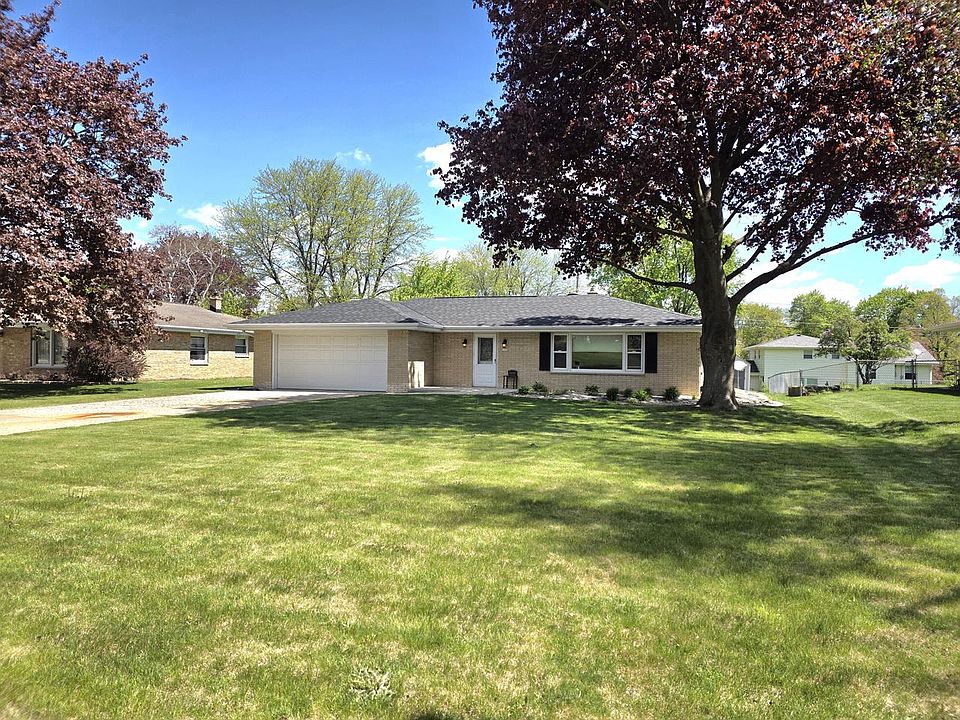 1st image of 2532 S Seymour PLACE