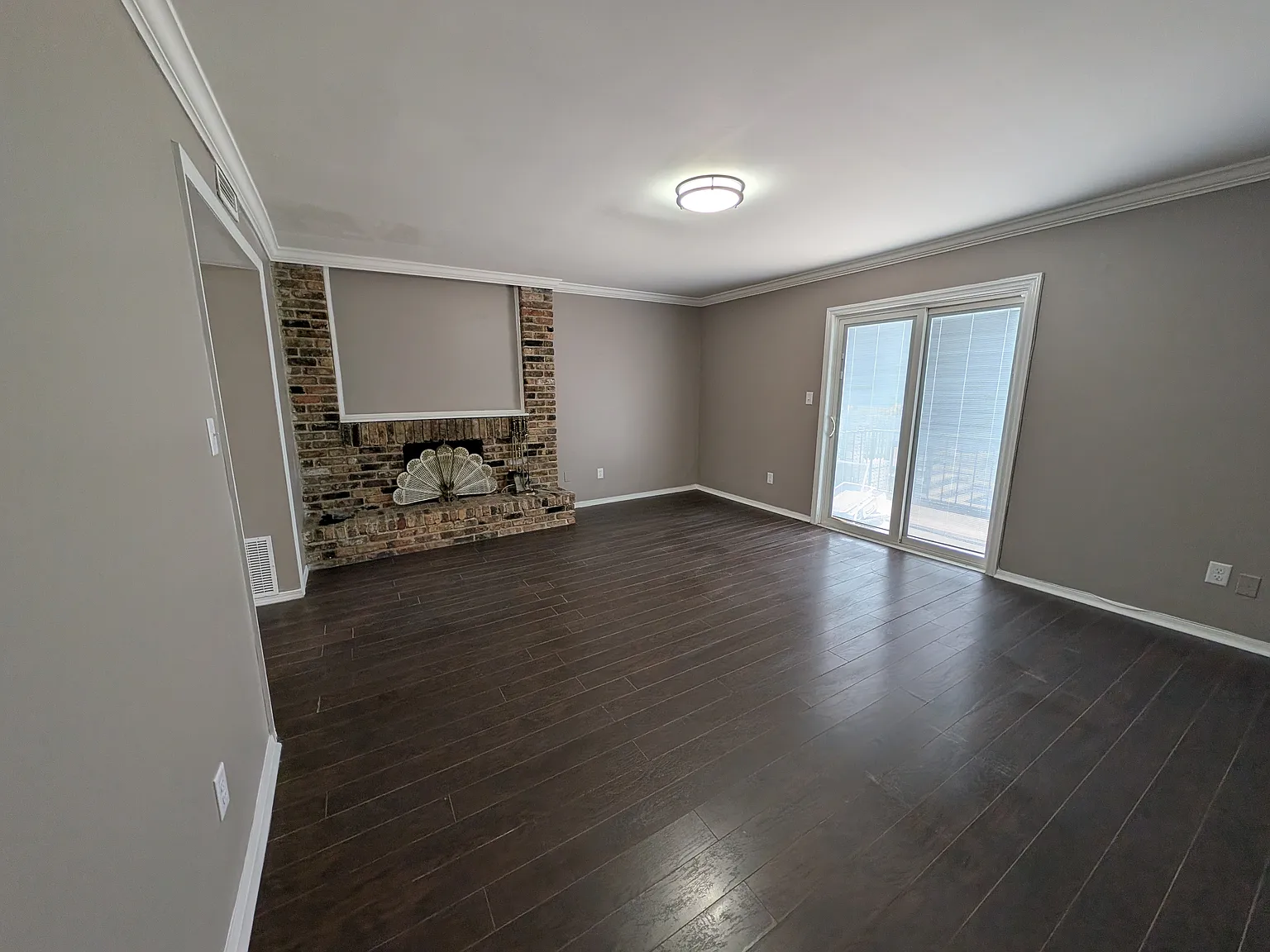 2 bed, 2.5 bath, 1520 sqft, $1,600 — Photo 3