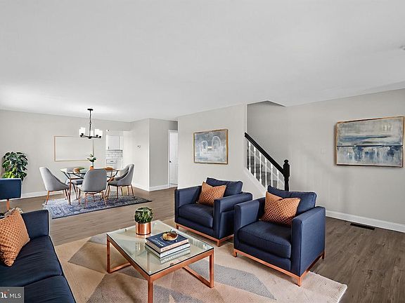 5th image of 642 Rively Ave