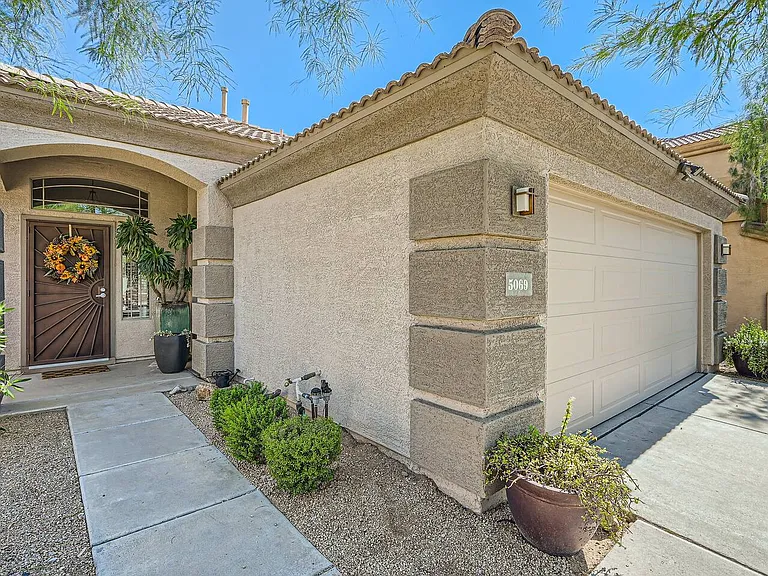 5069 E Lucia Dr — Photo 15