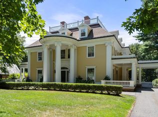 300 Kent St APT 5, Brookline, MA 02446