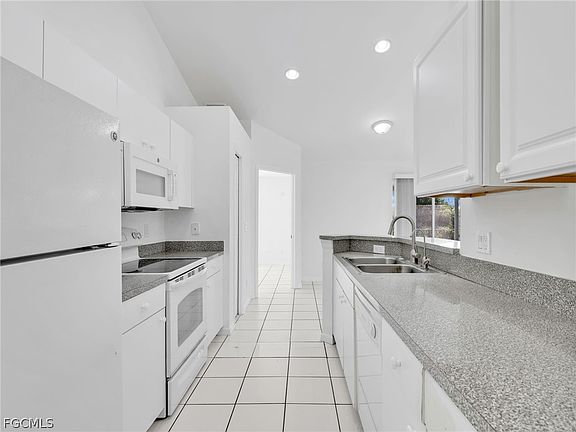 4th image of 1541/1543 Hightower Ave S