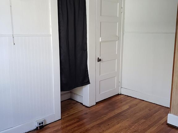 2nd image of 26 Tracey St #3