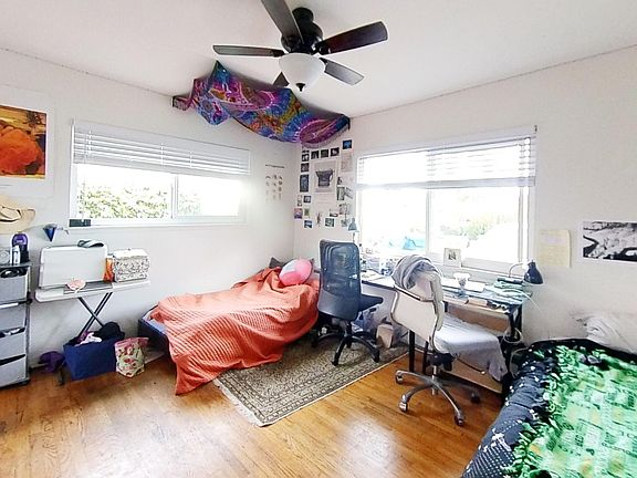 4th image of 6838 Del Playa Dr