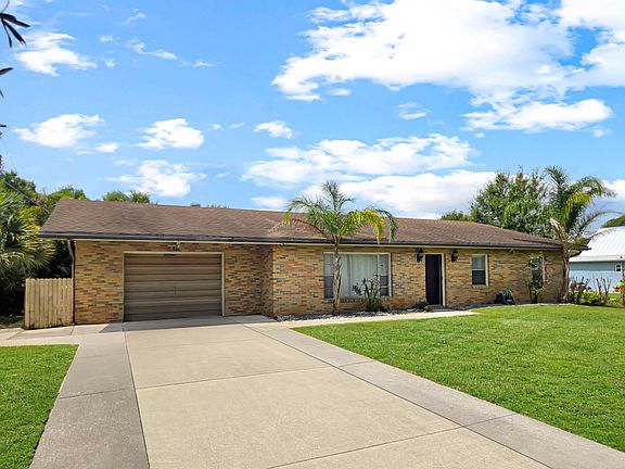 3rd image of 801 W WEATHERBEE Road