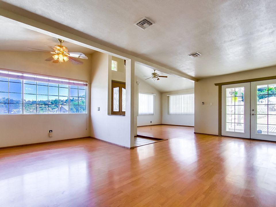 1st image of 8956 Creekford Dr