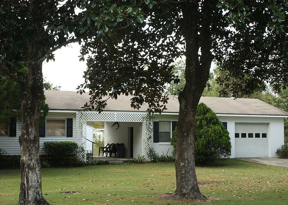 Breezeway and garage