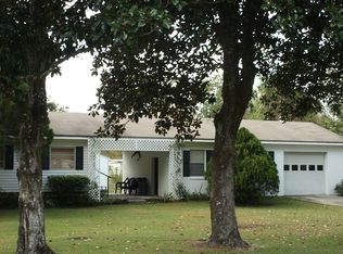 139 Shoreline Ave, Satsuma, FL 32189