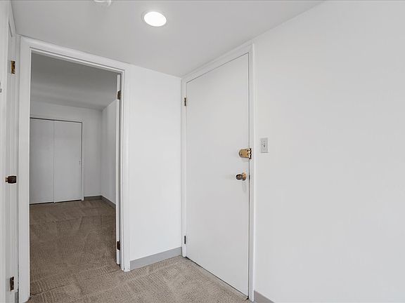 5th image of 507 Shady Ave APT B1