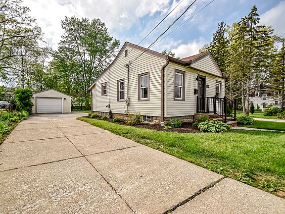 4th image of 4298 Orchard Ave