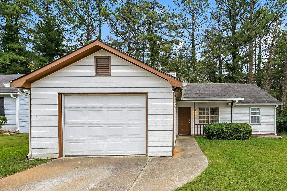 5348 Kirk Dr photo 1