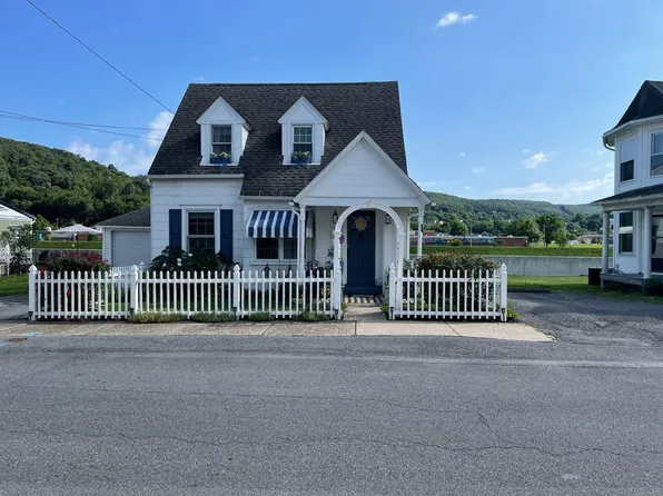 205 W Mahoning St, Danville, PA 17821