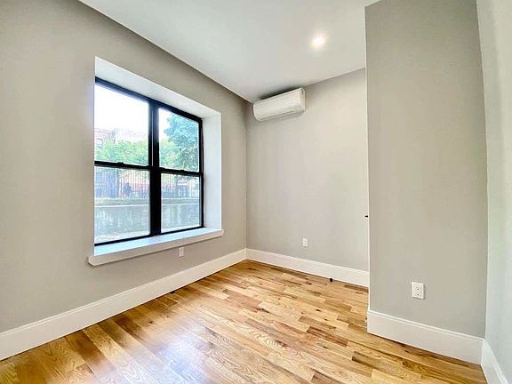 4th image of 245 Sullivan Pl #G10a