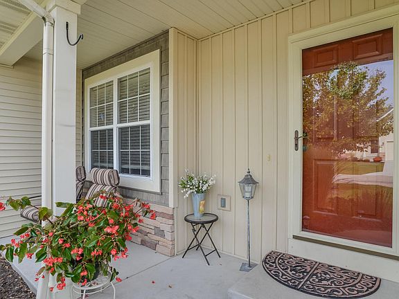 3rd image of 119 Garnet Dr #50