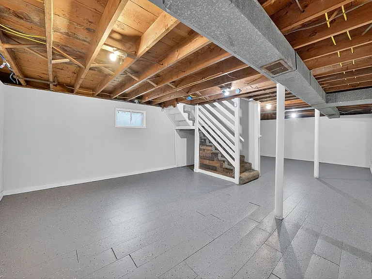 5638 Helen Ave — Photo 19