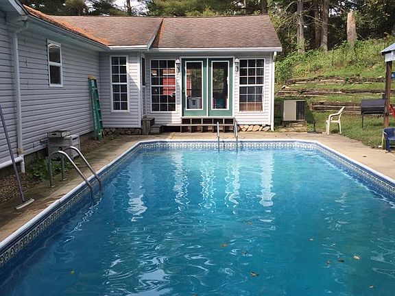 Pool with shelter house 