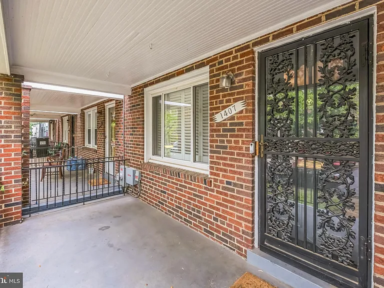 1407 K St SE — Photo 29