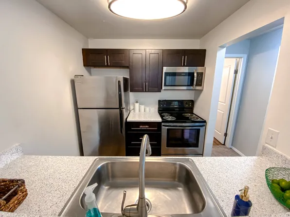 Camelot East Apartments