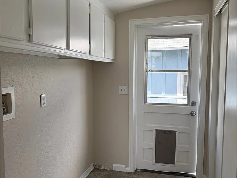 529 E Central Ave — Photo 11