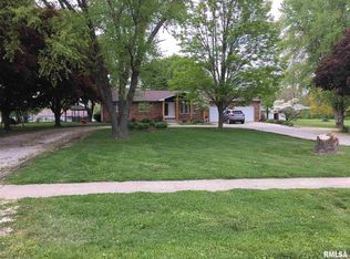 1002 W Michigan Ave, Jacksonville, IL 62650