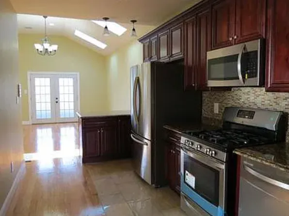 312 Randolph Ave #1, Jersey City, NJ 07304