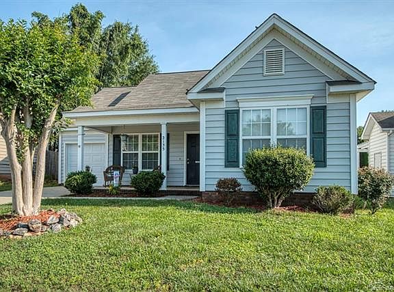 2nd image of 2135 Wexford Way