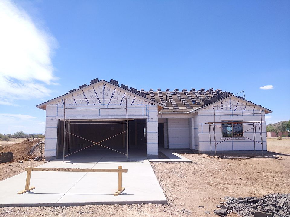 1st image of 11023 W Bee Bee Ln
