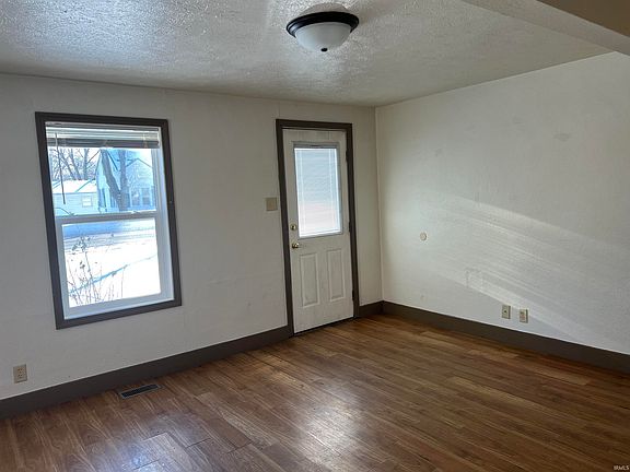 2nd image of 1205 E Plymouth Ave