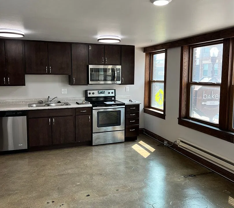 815 1/2 Washington Ave