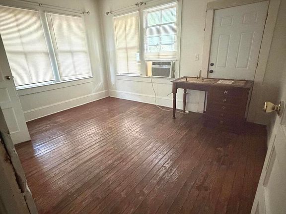 5th image of 610 & 612 Charles St