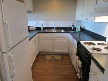4th image of 7331 Cresthill Dr APT E4