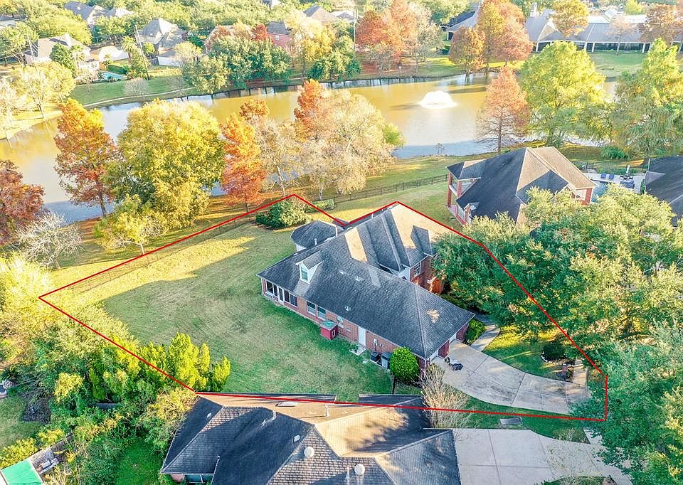 1st image of 4615 Crescent Lakes Cir