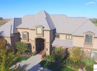 17640 N Reflection Cir, Bennington, NE 68007