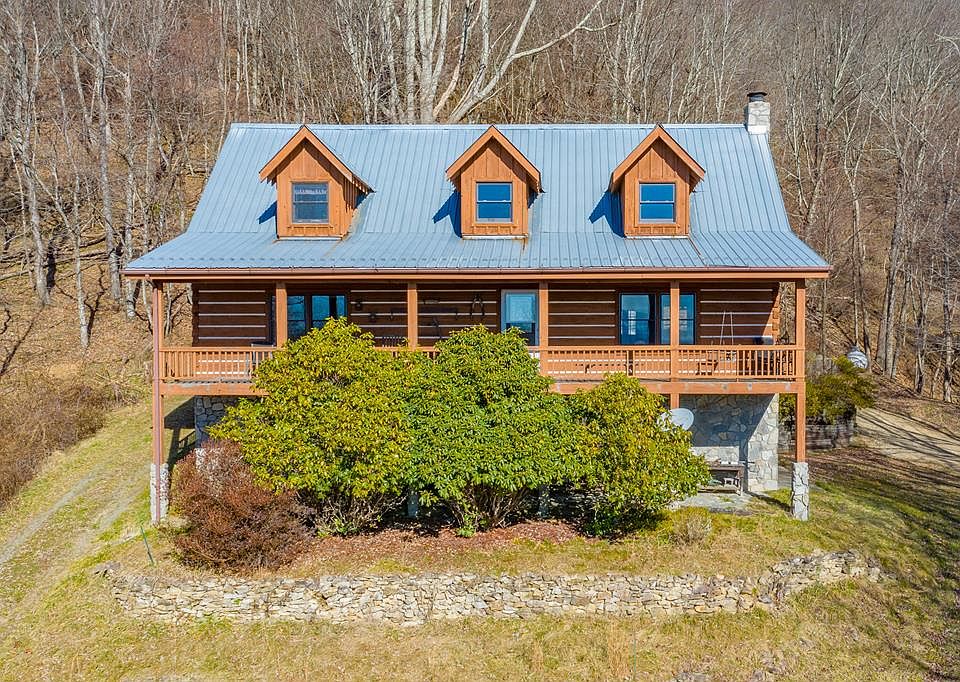 1st image of 848 Black Rock Mountain Ln