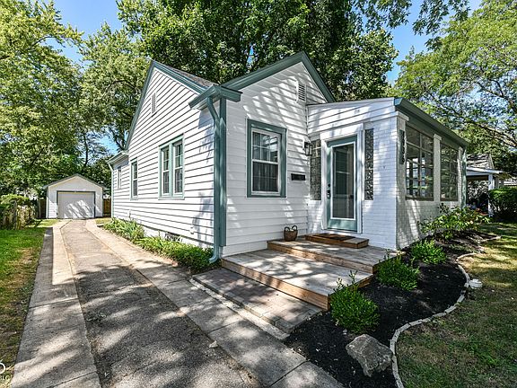 2nd image of 4936 Norwaldo Ave