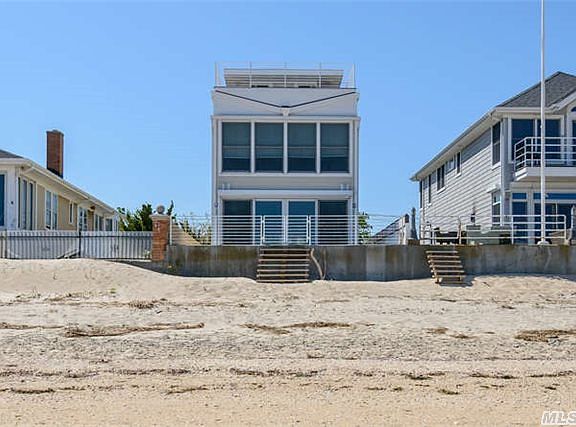 2nd image of 433 Bayville Ave