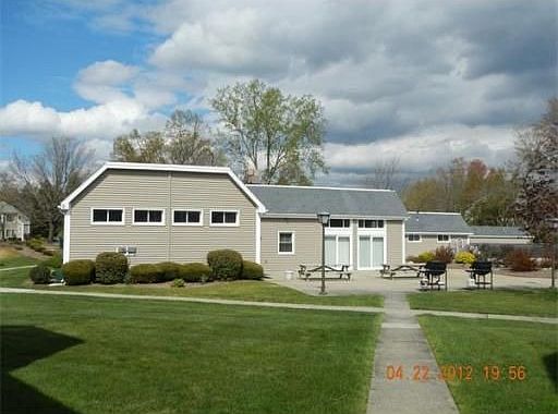 2nd image of 177 Nassau Dr