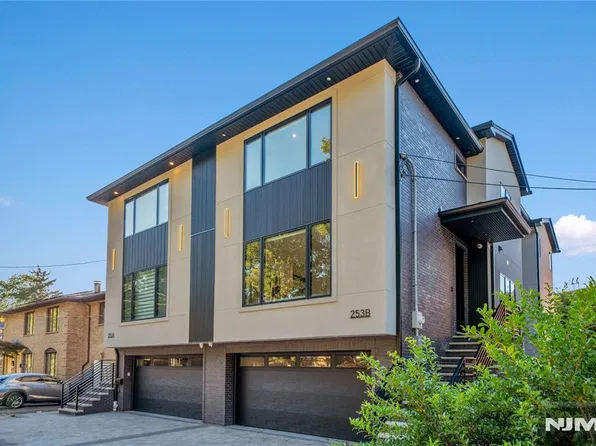 253 5th Street #B, Palisades Park, NJ 07650