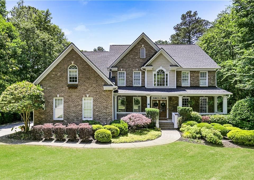 1st image of 3061 Beechwood Dr SE